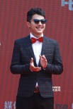 《爱情狂想曲》开机 李威变海归高富帅甘当剩男