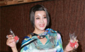 刘晓庆演舞台剧俏皮风骚 感谢丈夫给自己很多空间