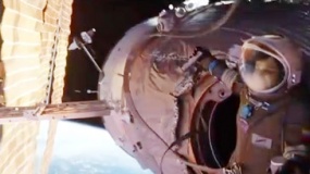 《地心引力》曝光宣傳片 太空事故衛(wèi)星被摧毀破壞