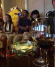 李亚鹏婚变后喝酒、K歌、摘婚戒 现身面带微笑
