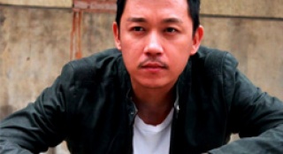 《帝國(guó)秘符》潘粵明改走硬漢路線 轉(zhuǎn)型胡須機(jī)車男