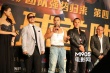 《金剛王》北京首映 酒窩硬漢王巍現(xiàn)場秀肌肉