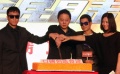 《全民目擊》破億慶功 孫紅雷大方回應(yīng)“喜當(dāng)?shù)? title=