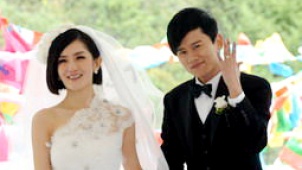 谢娜、张杰庆结婚两周年 婚礼浪漫回顾视频曝光