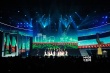 杨子珊现场演唱“红日” 飒爽皮裤“致青春”