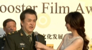 黃宏攜八一廠團(tuán)隊(duì)軍裝亮相 《傾城》獲多項(xiàng)提名