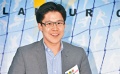 “晶剛寶”滿月不設宴 霍啟剛心疼郭晶晶喂奶忙