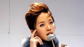 梅艳芳珍贵遗物遭贱价拍卖 兄长痛斥信托违反人道