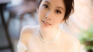 36岁许慧欣巴厘岛完婚 晒爆乳婚纱照白皙雪肌诱人