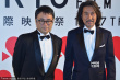 閉幕片《清須會議》主創(chuàng)登綠毯 導(dǎo)演主演同亮相