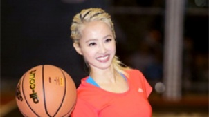 蔡依林投篮水平欠佳 无所谓与锦荣出游被狗仔偷拍