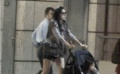 林志穎攜妻兒現(xiàn)身上海 陳若儀露美腿引路人偷瞄