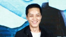 冯远征谨慎接戏怕晚节不保 称爱徒余少群太柔弱