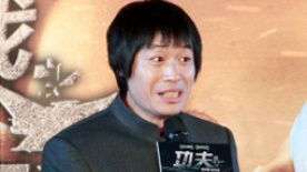 《功夫战斗机》首映  陈天星现场传授女子防身术