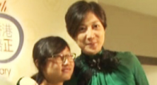 吳綺莉帶小龍女高調露面 叫記者幫忙介紹男朋友