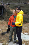 汪峰攀苍山照曝光 网友：白爬了 又没上头条！