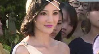 《美人邦》劉雨欣開心做“二姐” 一不小心全是傷