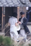 金城武现身《太平轮》片场 长泽雅美穿短袖出镜