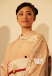 上戶彩時隔8年主演新片 穿素美和服驚艷首映禮