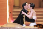 頒獎禮現(xiàn)場眾星云集，胡杏兒、林峰、楊怡、鐘嘉欣等均盛裝亮相。田蕊妮憑借《巨輪》首次登上視后寶座；而未到場的黃子華憑借《My盛Lady》擊敗吳鎮(zhèn)宇、張智霖、馬國明等人，奪得視帝。張智霖、田蕊妮分別獲得最受歡迎電視男、女角色，最佳劇集獎項由《沖上云霄2》獲得。而遺憾落敗未獲視帝的張智霖在領(lǐng)取“最受歡迎電視男主角”時公開“發(fā)難”：“是不是TVB不喜歡我？”