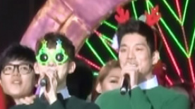 韩国男团2AM率万人圣诞倒数 队长赵权眼疾又发作