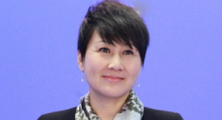 张凯丽担任星播客 “极品辣妈”戏里戏外反差大