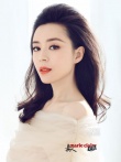 張靜初登時尚雜志封面 夢幻光影展現(xiàn)女神氣質(zhì)