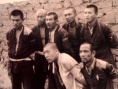 一個(gè)和八個(gè)