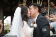 楊冪、劉愷威婚禮現(xiàn)場(chǎng)直擊 新郎新娘幸福接吻