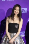 倪妮周韦彤时尚大典露胸 郭涛携石头登T台走秀