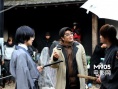 《浪客剑心》曝花絮照 佐藤健挥刀厮杀藤原龙也