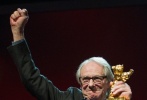 肯·罗奇获柏林终生成就奖 电影节主席亲自颁奖