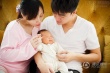 李小璐曬溫馨全家福 賈乃亮半裸女兒似小天使