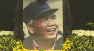 著名電影藝術(shù)家孫羽遺體火化 馬精武前去送行