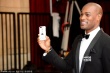 超级男模Tyson Beckford红毯秀 戴小领结显可爱