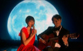 《她》主题曲《月亮之歌》委婉忧伤 美丽夜景浮现