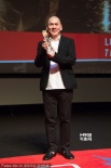 2014亚洲电影节闭幕式举行 蔡明亮获奖亲吻奖杯