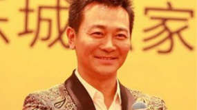《石敢當(dāng)》吳樾突破自我 模仿成龍?zhí)魬?zhàn)七大功夫片