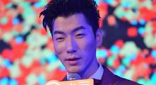 張亮跨界演藝拍電影 本色出演父親“零壓力”