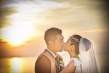 嚴(yán)屹寬杜若溪巴厘島夢幻大婚 海邊盟誓動情擁吻