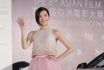 韓國女演員韓孝珠、“薇女郎”江疏影、陳靜、何琳、溫碧霞、日本女星木下美咲等女星均以暖色系粉嫩裝扮亮相，踏春之心人皆有之。