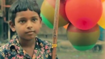 《孟买孩子王》预告片 少年家庭关爱缺失游荡街头