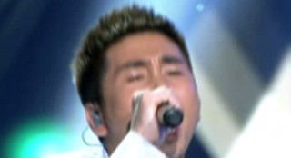 沙宝亮高亢嗓音热力献唱 《最初的信仰》感染全场