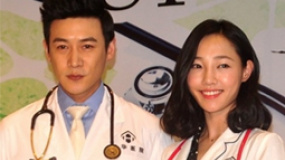 陆毅如愿穿上“白大褂” 白百何出马挑战老师