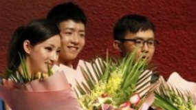 四强产生女大学生激动痛哭 清华才子梁植无悬念夺魁