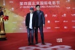 《素媛》主創(chuàng)亮相 導演李浚益笑容滿面頗具自信