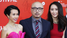 《催眠大师》打头阵 莫文蔚优雅徐峥笑称被水泡肿