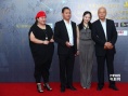 《钞票飞》剧组亮相红毯 监制人高军沉稳低调