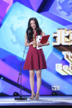 “女神”汤唯获最佳女演员奖 发表感言调皮可爱