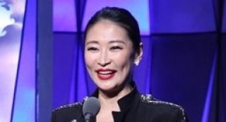 《说说美丽世界》获评委会大奖 梁静自称“疯婆”